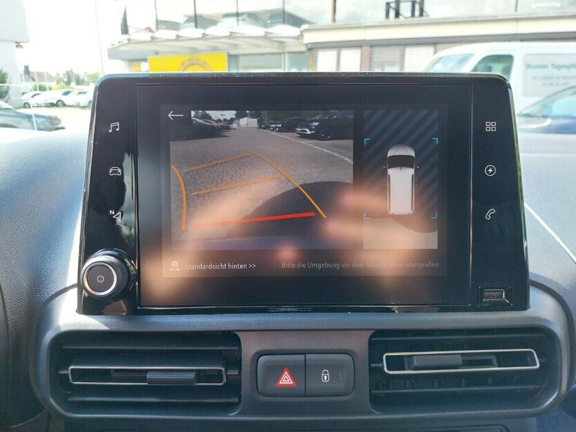 Opel Combo Life - e Ultimate 4.500 km 28.290 € HAAN 42781