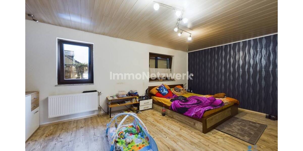 Mehrfamilienhaus, Wohnhaus Elsdorf Grouven - 6 Zimmer, 210 m&sup2;, 299.000&euro; | Angebot:25805599