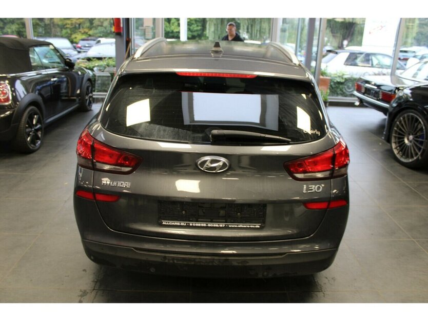 Hyundai i30 1.4 Select 64.945 km 13.980 € Euskirchen 53881