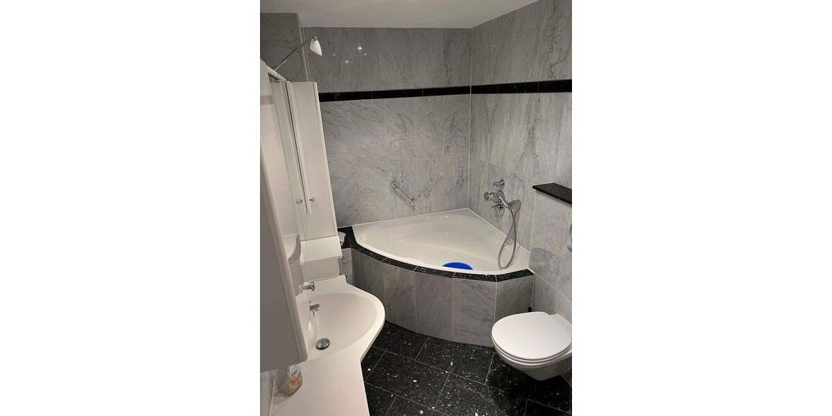 Etagenwohnung Köln Volkhoven/Weiler - 3 Zimmer, 83 m&sup2;, 1.350&euro; | Angebot:24916639