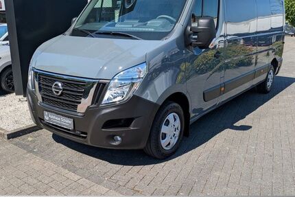 Nissan Interstar