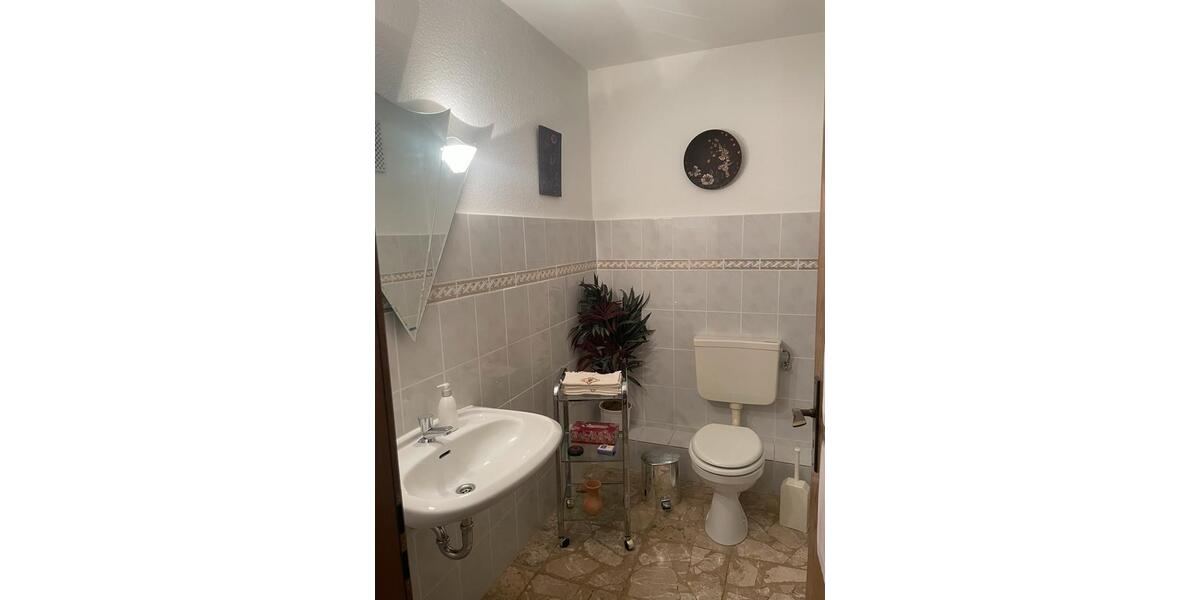 Erdgeschoßwohnung Bergisch Gladbach Alt-Frankenforst - 5 Zimmer, 140 m&sup2;, 460.000&euro; | Angebot:27044139