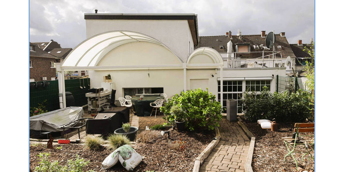 Gepflegtes Mehrfamilienhaus mit eigennutzfähigen Wohneinheiten in Quadrath-Ichendorf 1 zimmer