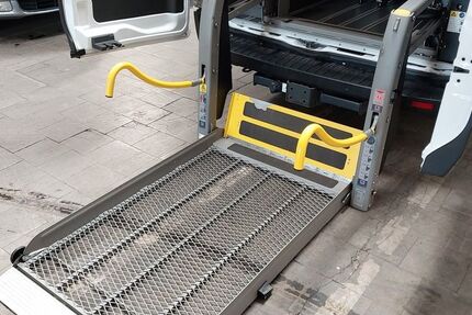 Ford Transit 166.600 km 29.990 € Solingen 42697