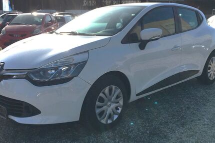 Renault Clio 137.000 km 5.299 &euro; Bonn 53227