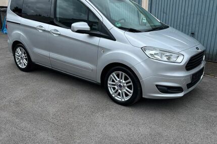 Ford Tourneo Courier 90.021 km 9.750 &euro; Solingen 42699