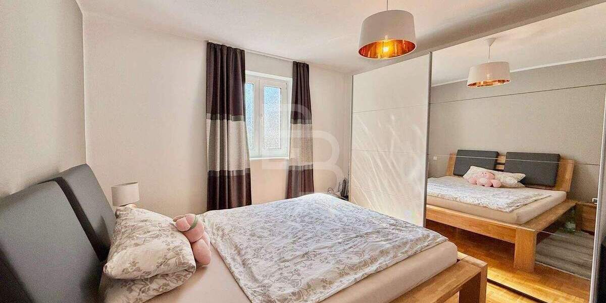 Etagenwohnung Köln Niehl - 2 Zimmer, 70 m&sup2;, 350.000&euro; | Angebot:23956658