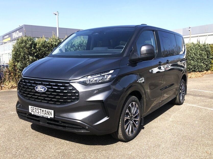 Ford Tourneo Custom 9.608 km 59.980 € Düsseldorf 40589