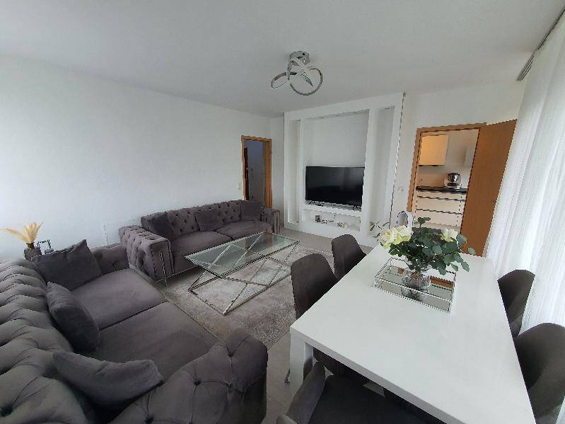 Etagenwohnung Niederkassel Lülsdorf - 3 Zimmer, 73 m&sup2;, 90.000&euro; | Angebot:26204805