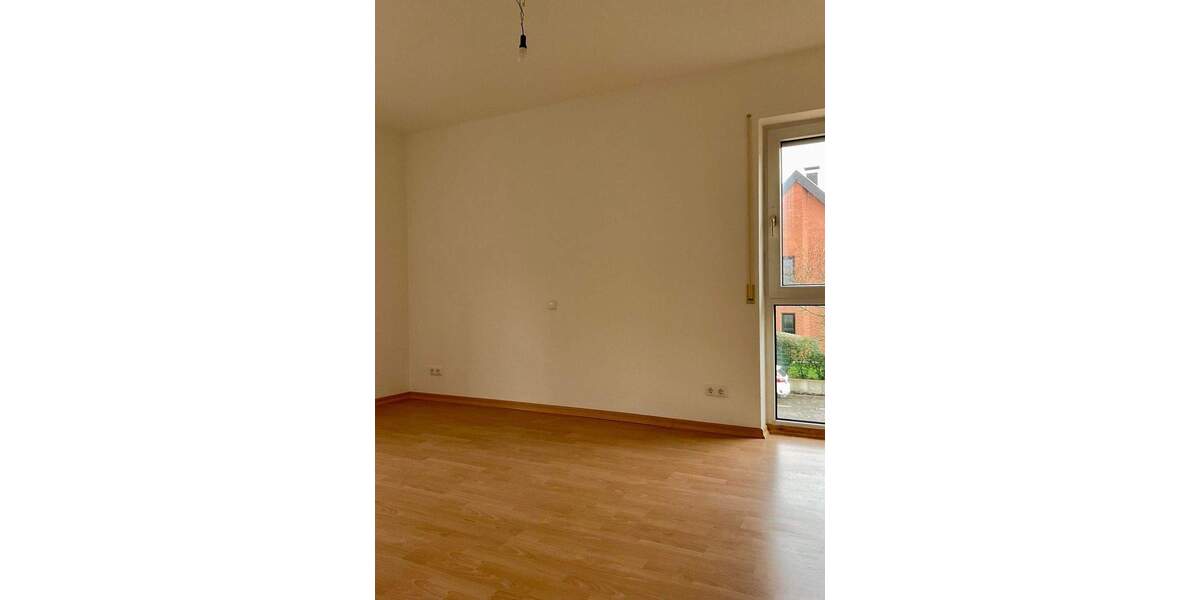 Etagenwohnung Troisdorf Sieglar - 3 Zimmer, 82 m&sup2;, 869&euro; | Angebot:25154998