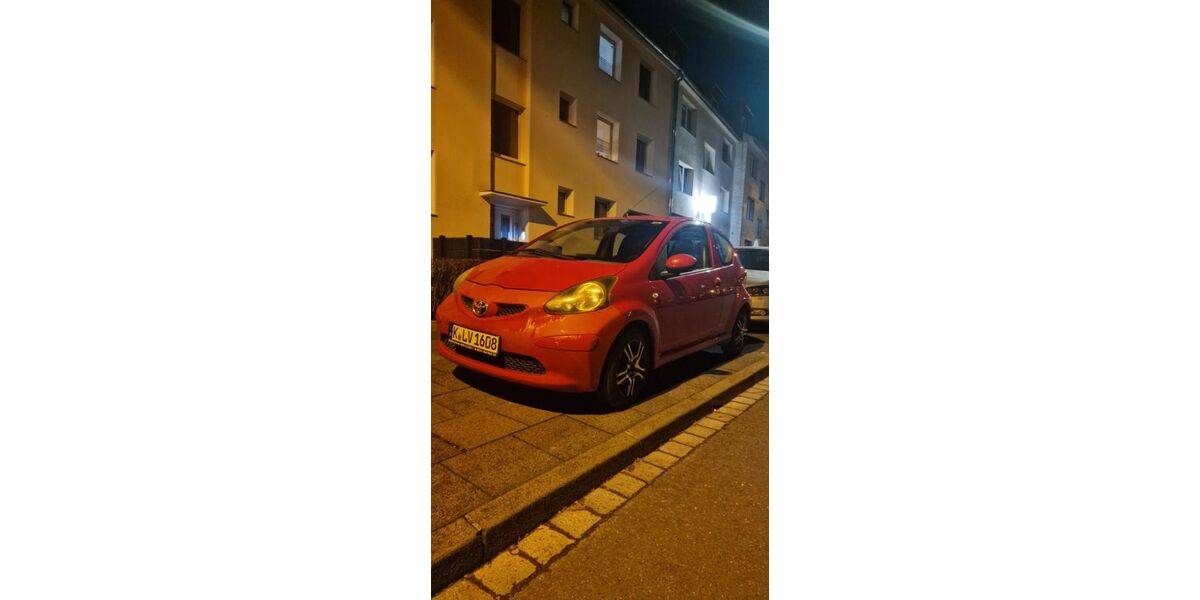 Toyota Aygo (X) 214.000 km 999 &euro; Köln 50739