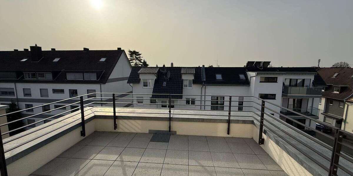 Etagenwohnung Köln Mülheim - 3 Zimmer, 83 m&sup2;, 1.300&euro; | Angebot:26439835