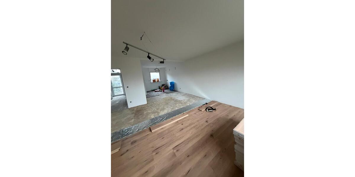 Einfamilienhaus Niederkassel - 6 Zimmer, 120 m&sup2;, 1.800&euro; | Angebot:24833348