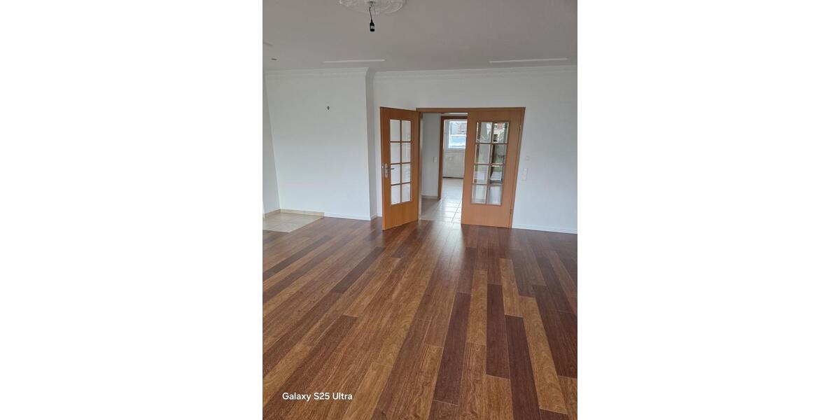 Doppelhaushälfte Bergheim - 5 Zimmer, 170 m&sup2;, 1.950&euro; | Angebot:25844200