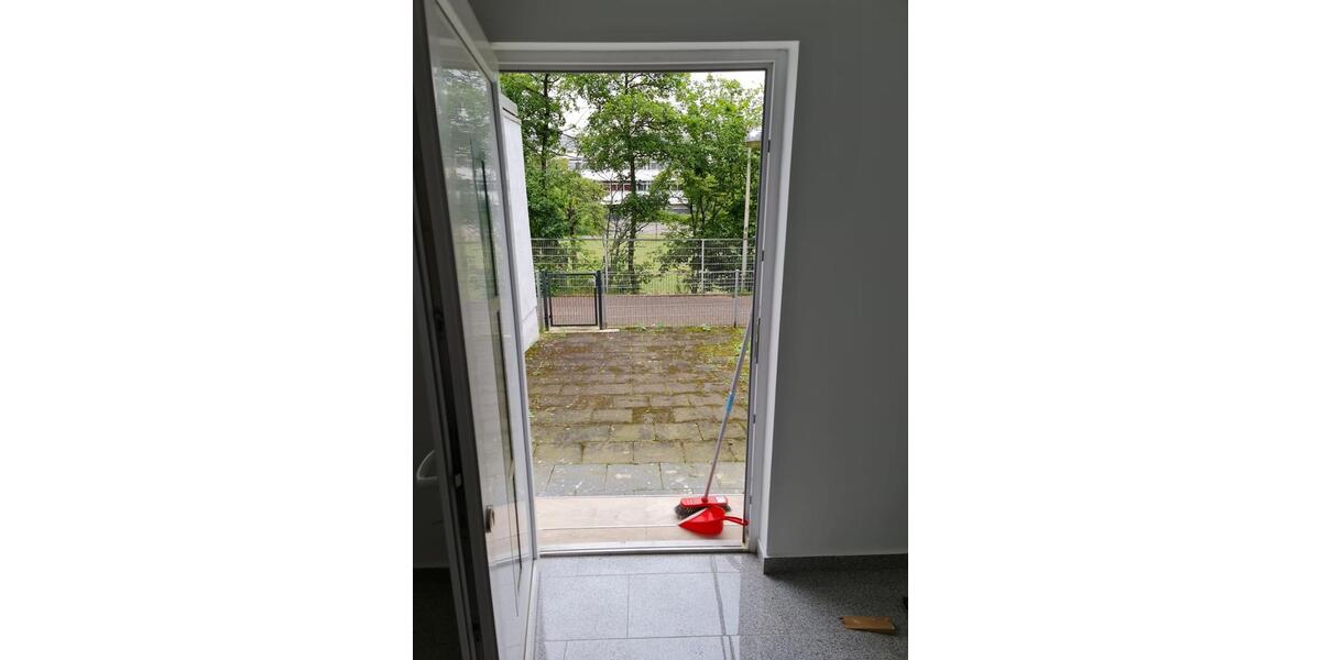 Erdgeschoßwohnung Bonn Hardtberg - 3 Zimmer, 84 m&sup2;, 195.000&euro; | Angebot:27251770