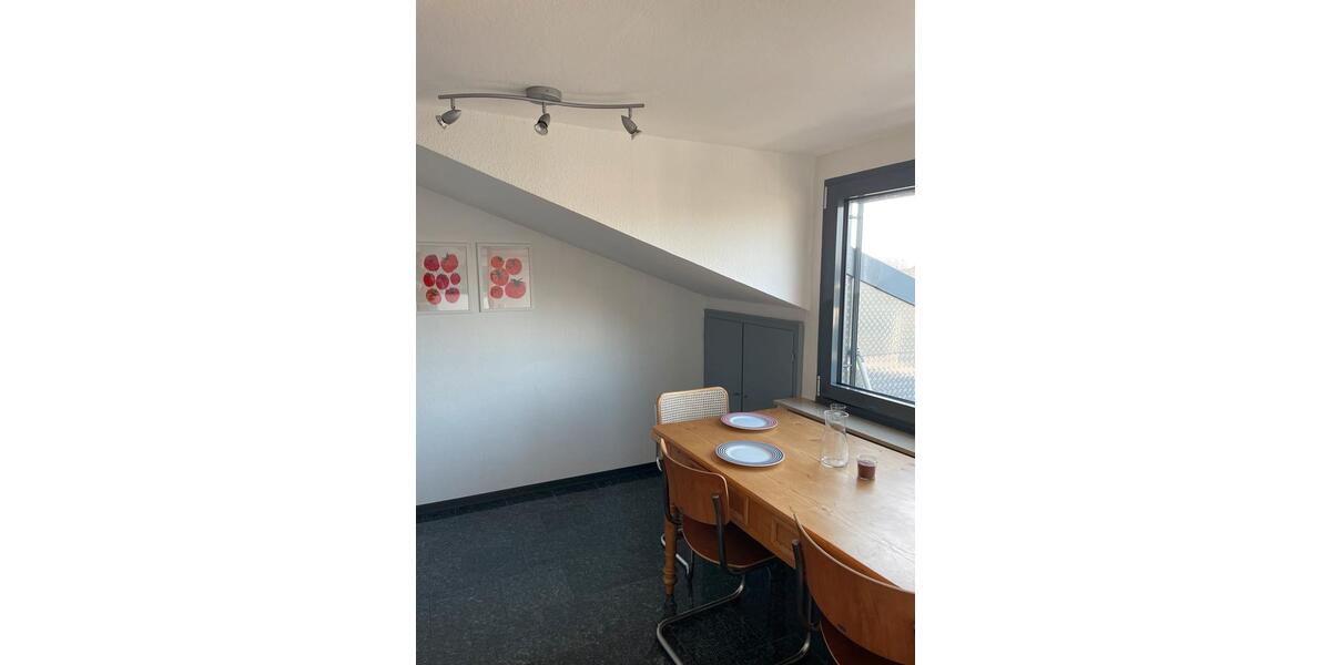 Dachgeschoßwohnung Bonn Beuel-Mitte - 2 Zimmer, 45 m&sup2;, 830&euro; | Angebot:25448292