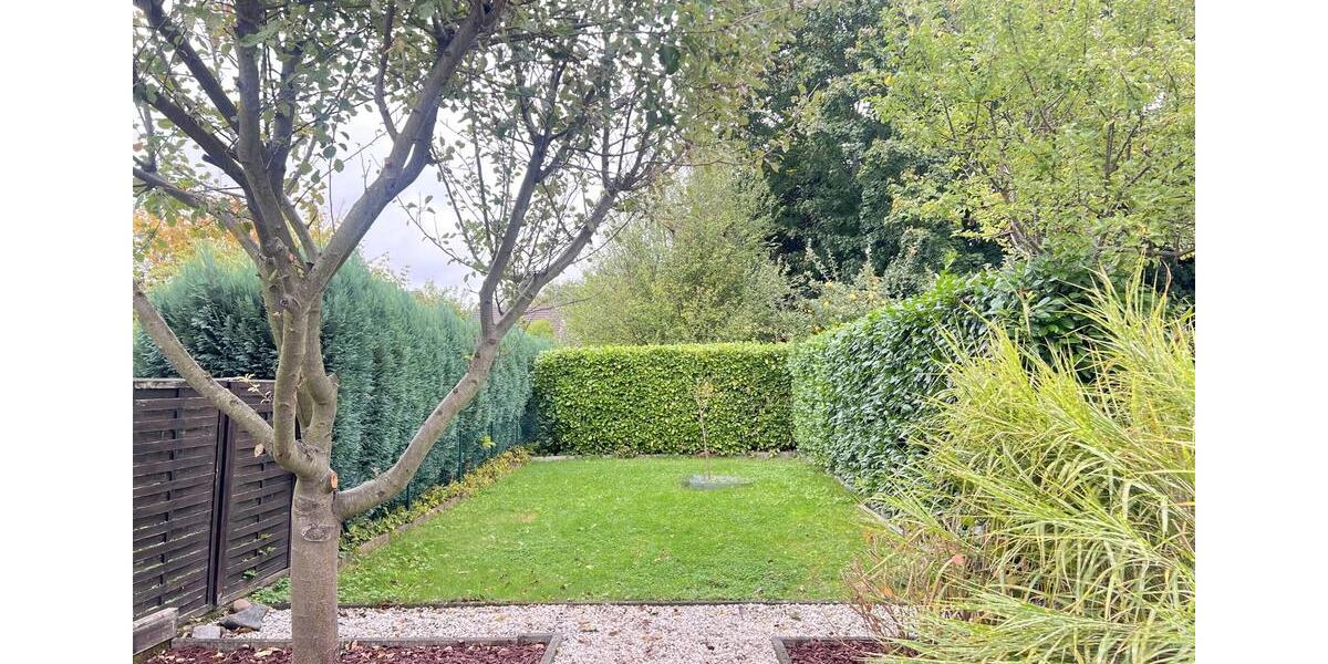 Stilvoll möblierte Doppelhaushälfte mit Top-Anbindung in Köln-Lövenich 4 zimmer