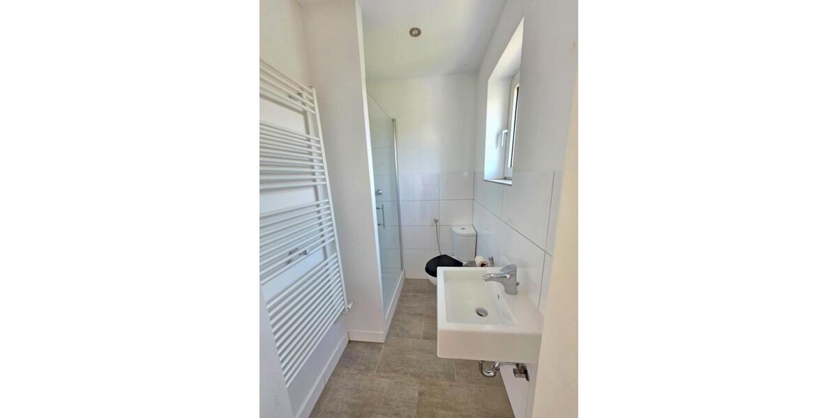 Doppelhaushälfte Köln Mülheim - 7 Zimmer, 145 m&sup2;, 2.400&euro; | Angebot:25157905