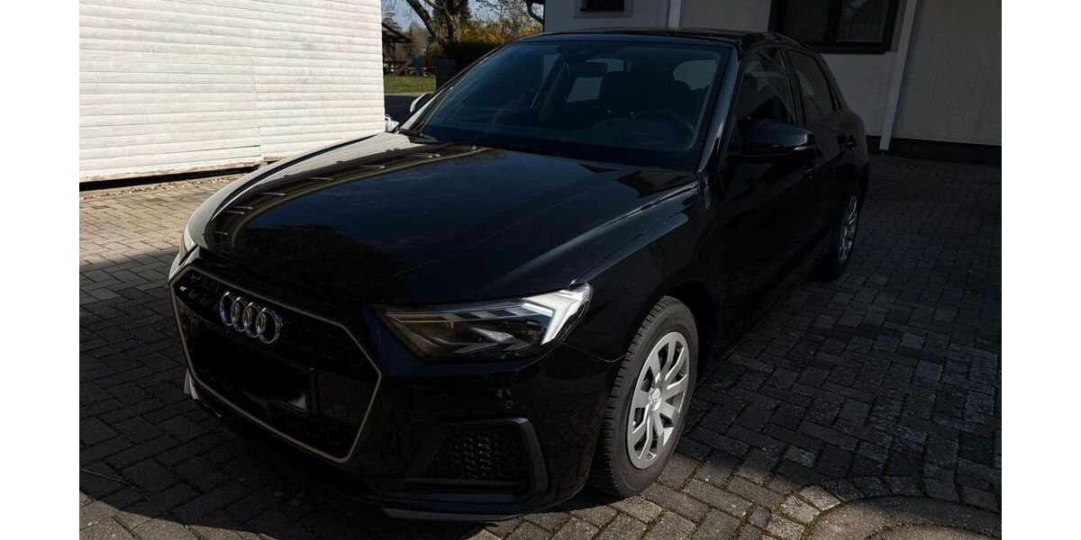 Audi A1 50.000 km 21.000 &euro; Burscheid 51399