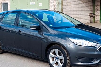 Ford Focus 15.036 km 9.300 &euro; Overath bei Köln 51491