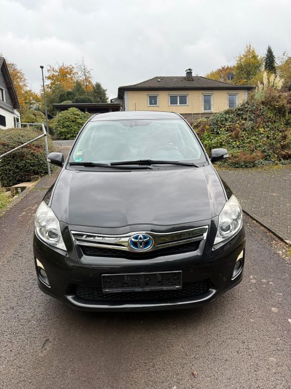 Toyota Auris 118.425 km 7.500 € Lindlar 51789