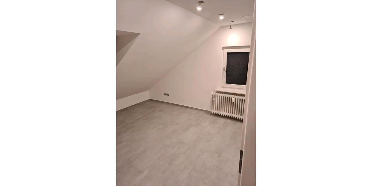 Dachgeschoßwohnung Köln Porz - 2 Zimmer, 55 m&sup2;, 1.150&euro; | Angebot:26199027