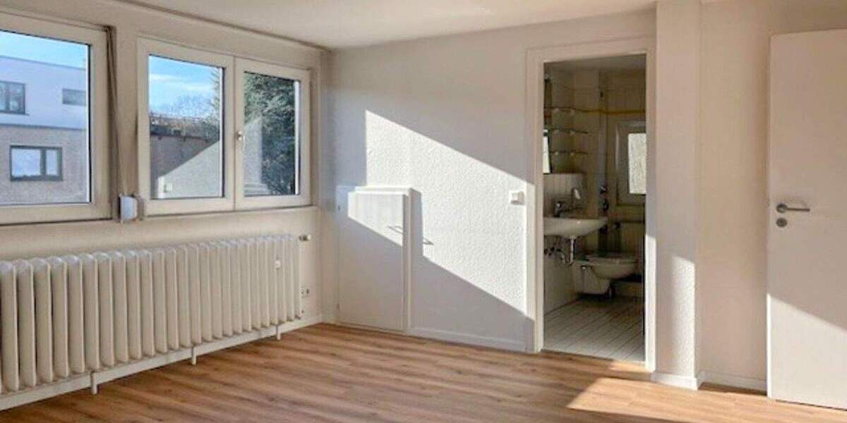 Etagenwohnung Köln / Braunsfeld Braunsfeld - 3 Zimmer, 95 m&sup2;, 1.500&euro; | Angebot:25107309