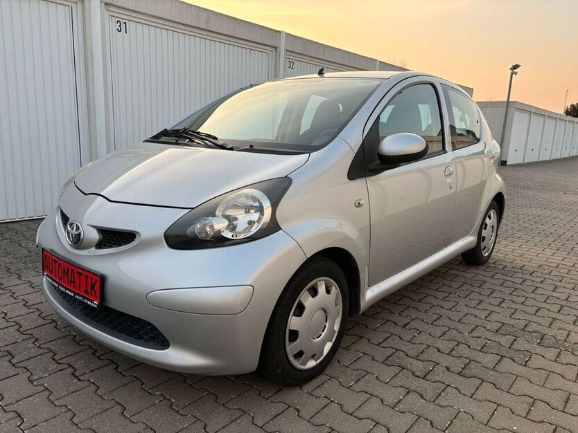Aygo (X)