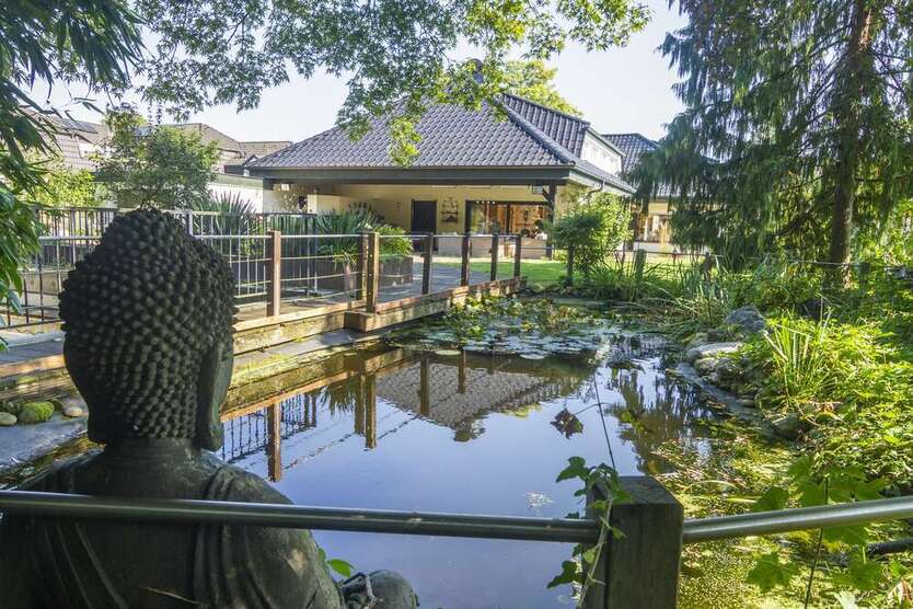 Haus zum Kaufen in Köln 1.995.000 € 671 m²