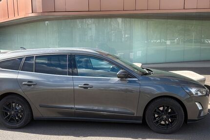 Ford Focus 123.000 km 10.900 &euro; Siegburg 53721