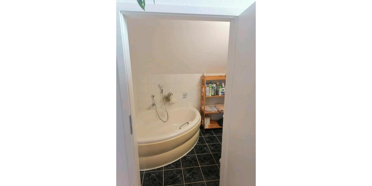 Dachgeschoßwohnung Bonn Küdinghoven - 1 Zimmer, 55 m&sup2;, 800&euro; | Angebot:26598033