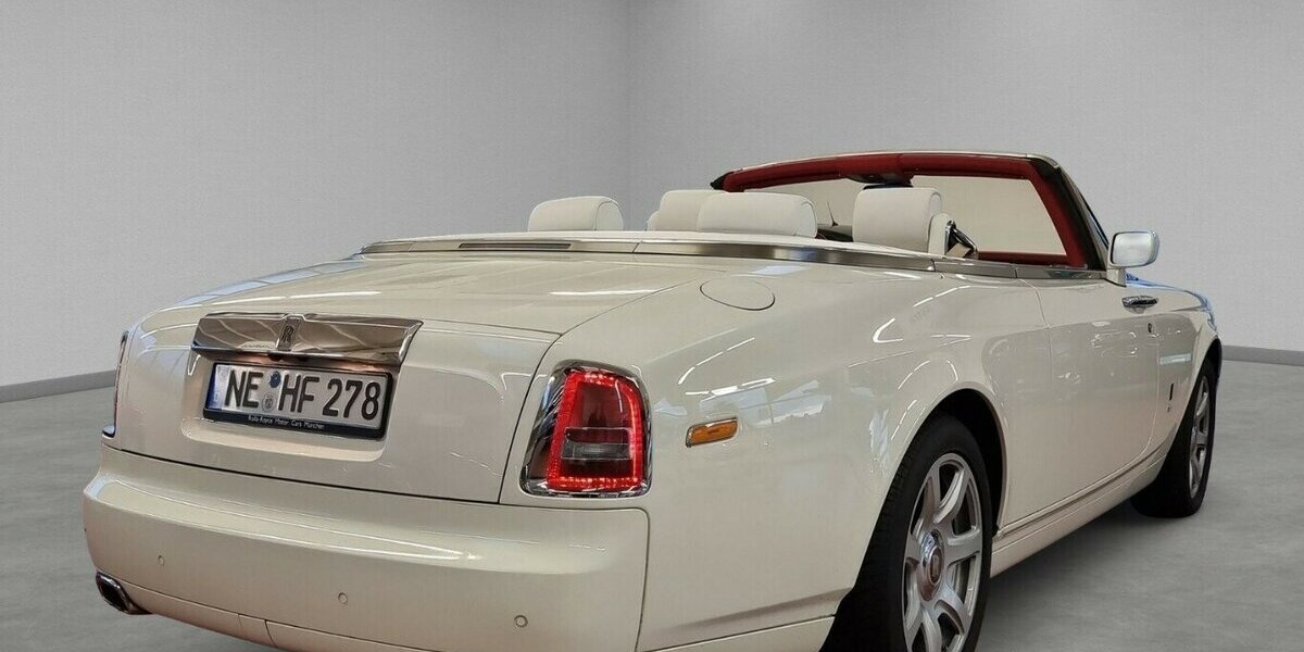 Rolls Royce Phantom Drophead Bespoke Spezial 21.800 km 195.000 &euro; HAAN 42781
