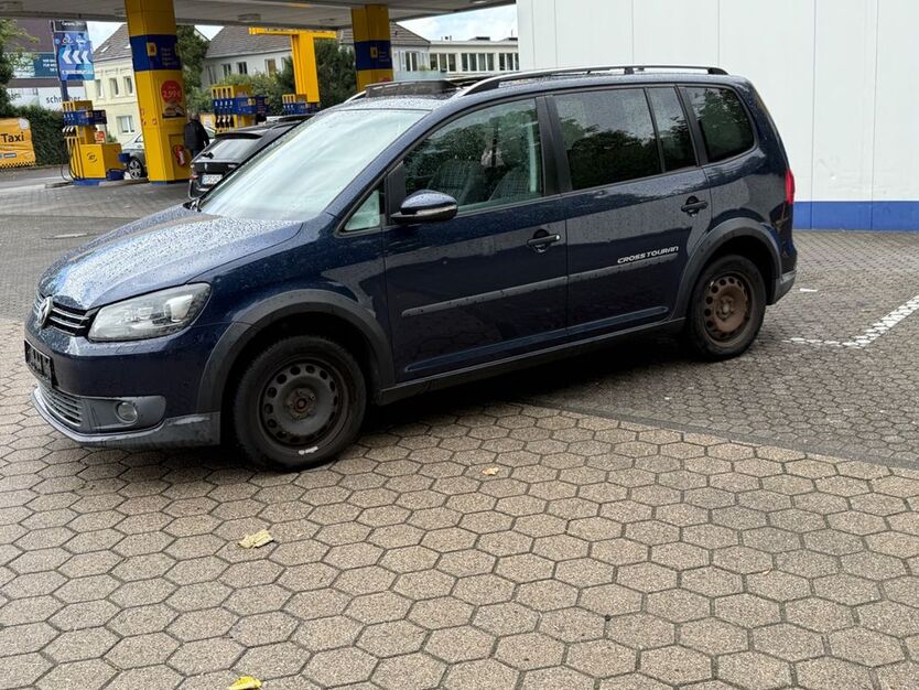 VW Touran 175.000 km 7.700 € Hilden 40721