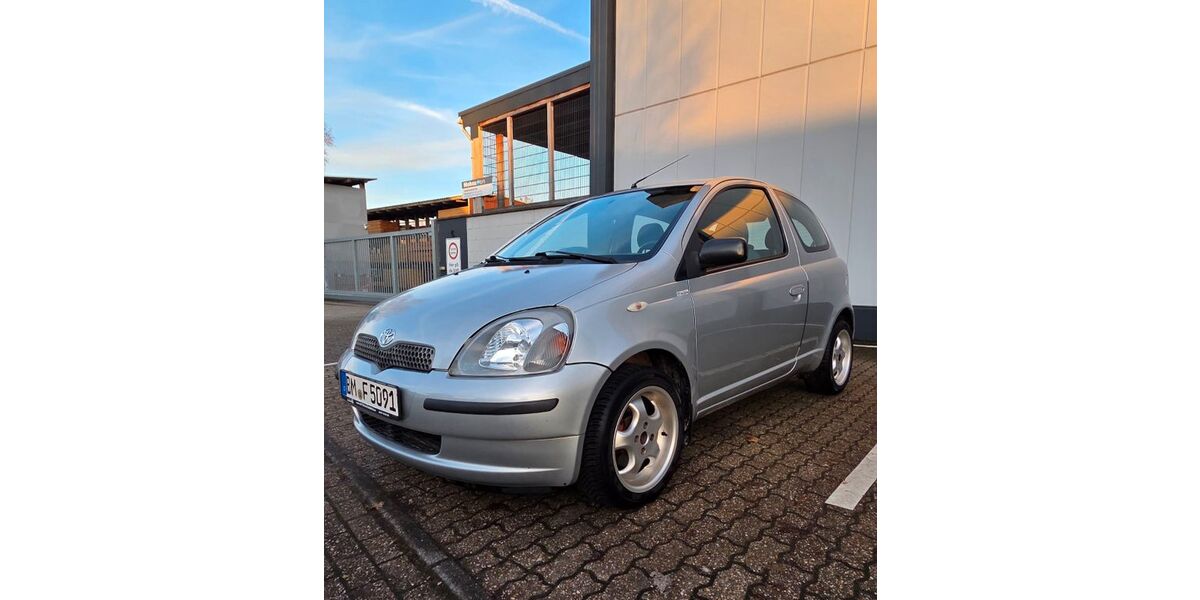 Toyota Yaris 181.000 km 1.400 &euro; Bergheim 50126