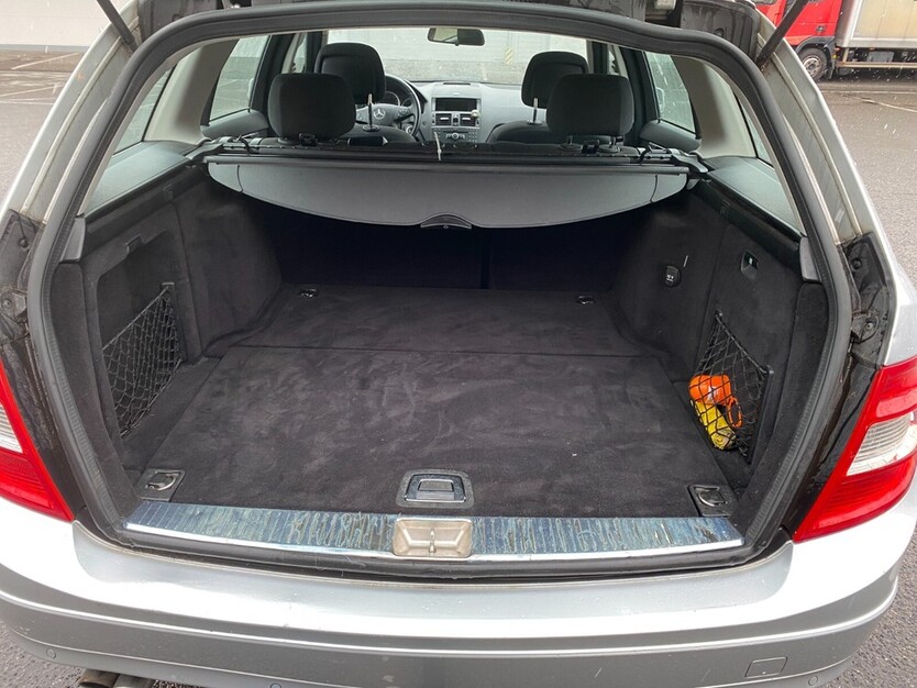 Mercedes-Benz C 200 257.000 km 5.999 € Köln 50667