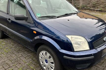 Ford Fusion 181.000 km 1.450 &euro; Köln 51069