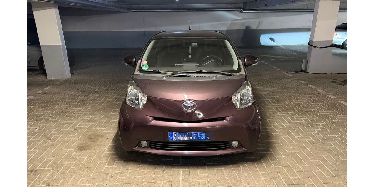Toyota IQ 128.300 km 7.890 &euro; Köln 51107