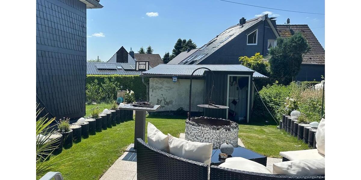 Einfamilienhaus Wermelskirchen - 5 Zimmer, 140 m&sup2;, 1.100&euro; | Angebot:25422422