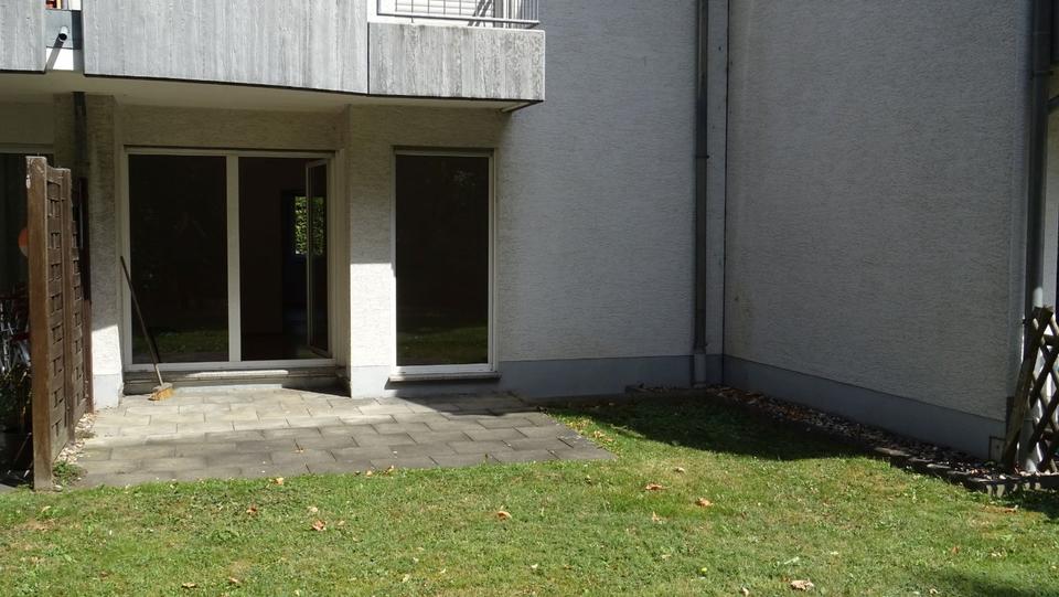 Gepfl. 2-Zi.-Terrassenwhg + Stellpl., gute Lage, in Troisd.-Spich 2 zimmer