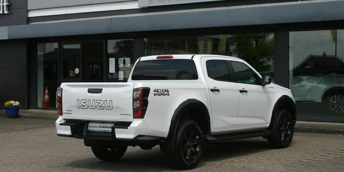 Isuzu D-Max Double Cab 4x4 V-CROSS Automatik|Diff 1.500 km 49.990 &euro; Wermelskirchen 42929