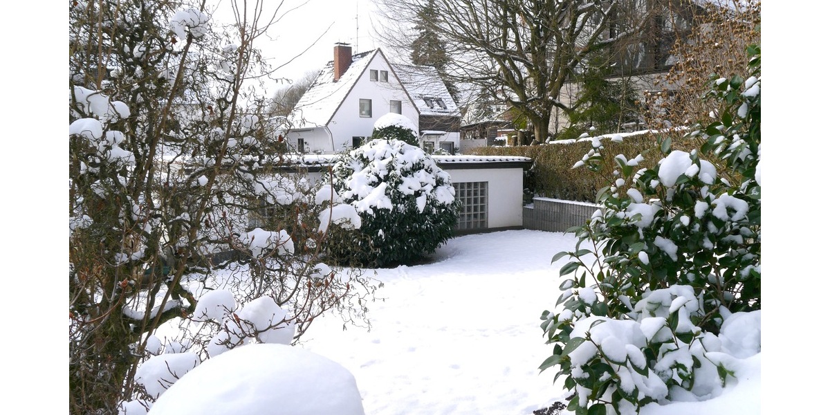 SG, freist. EFH, 5 Zi., 160m² Wfl., 747 GrSt., 2x Doppel-Grg.+CP, Keller, Terr. Stellpl. 5 zimmer