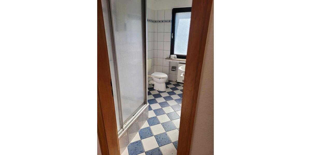 Erdgeschoßwohnung Solingen Aufderhöhe - 3 Zimmer, 87 m&sup2;, 1.000&euro; | Angebot:25333157