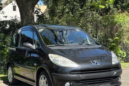 Peugeot 1007 45.000 km 3.900 &euro; Solingen 42651