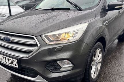 Ford Kuga 112.000 km 11.900 &euro; Troisdorf (10 km Köln-Bonn Airport) 53842