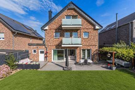 Haus Köln / Roggendorf Roggendorf - 10 Zimmer, 262 m&sup2;, 1.250.000&euro; | Angebot:27112142