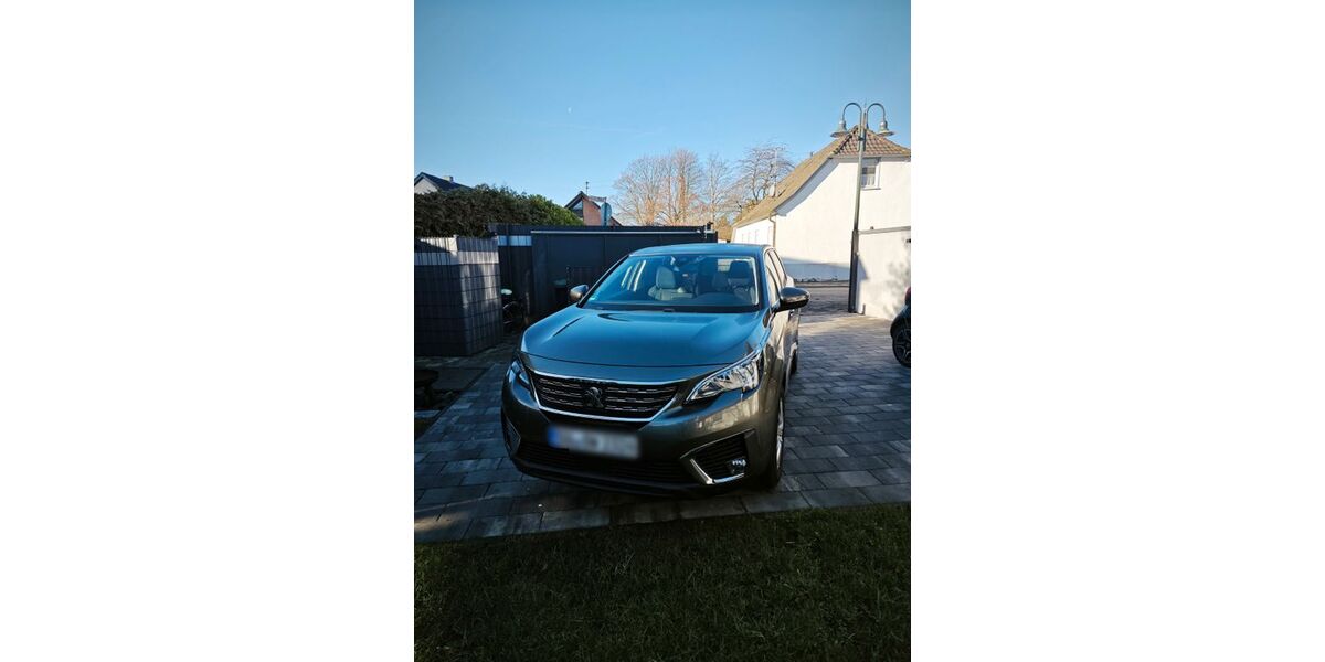 Peugeot 5008 119.977 km 16.800 € Sankt Augustin 53757