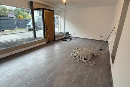 Bürofläche im Herzen Brauweilers zu VERMIETEN! zimmer