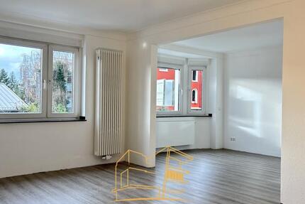 Kernsanierte 2,5-Zimmer-Wohnung mit großzügigem Balkon im Zentrum von Bergisch Gladbach 2 zimmer