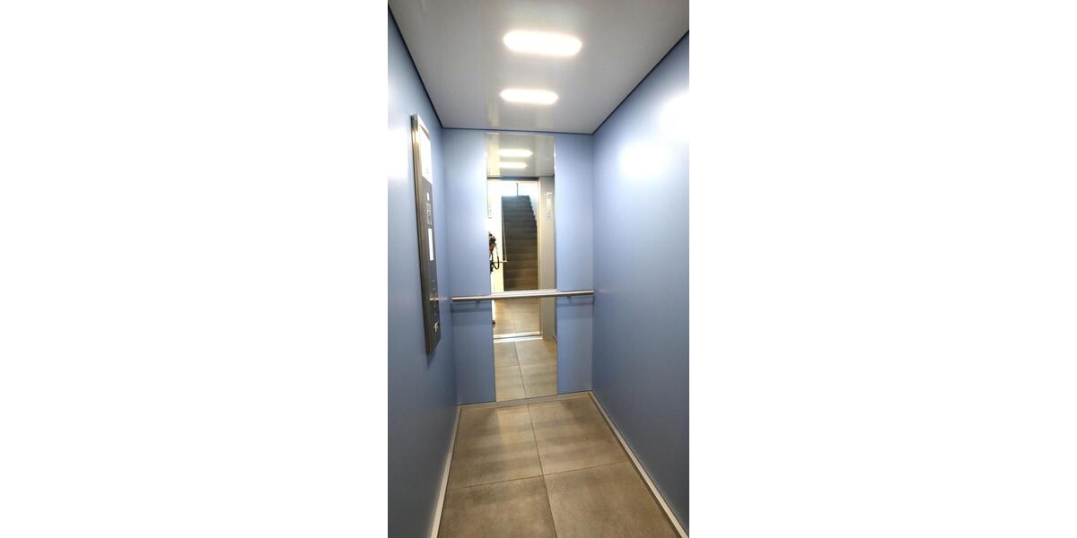 Etagenwohnung Bergisch Gladbach - 2 Zimmer, 82 m&sup2;, 1.190&euro; | Angebot:25444620