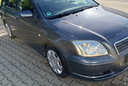 Toyota Avensis 130.619 km 4.300 € Sankt Augustin 53757